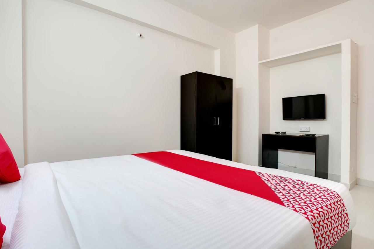 Готель Oyo 41102 Hyderabad Elite Haidar Sahibguda Екстер'єр фото